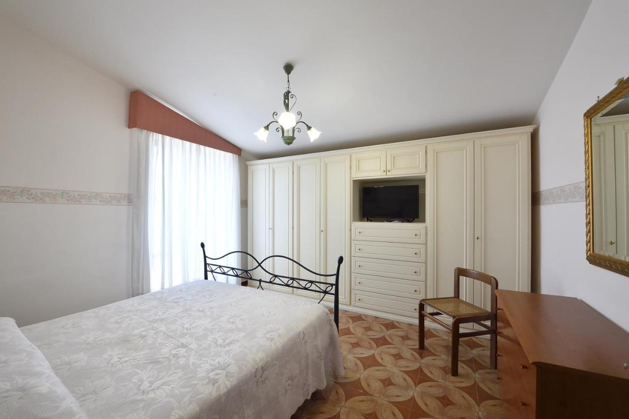 Villa Dafne Mare Fondi Sperlonga 外观 照片